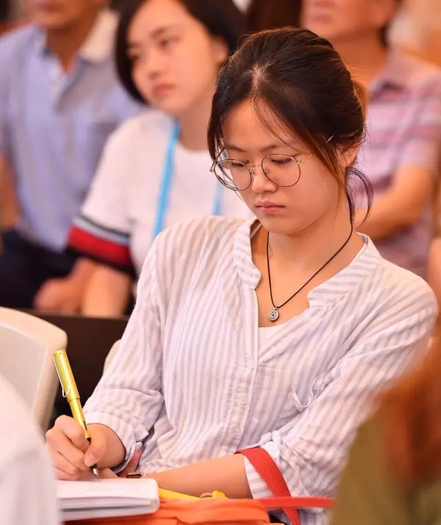 上海的城市更新，地标性构筑