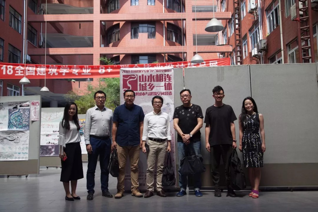 k8凯发企业导师团合影